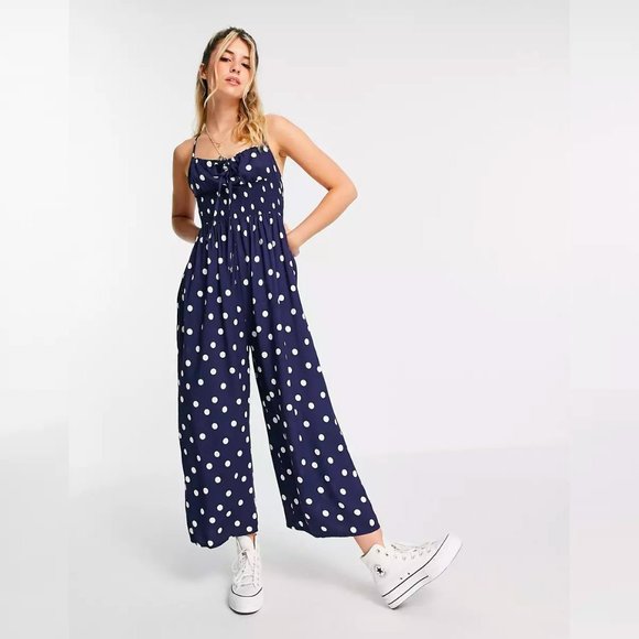 Navy Tie front shirred waist culotte jumpsuit in navy & white polka dot print - Picture 4 of 5